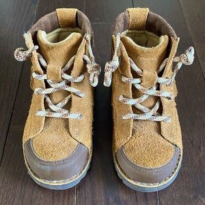 Baby bear Ugg boots- toddler size 8